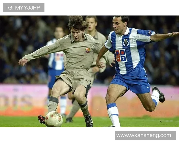 足球世界球星荣誉之路：从青涩少年到顶级巨星的辉煌征程