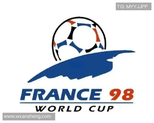 足球巨星共聚一堂举杯畅饮庆祝荣耀时刻